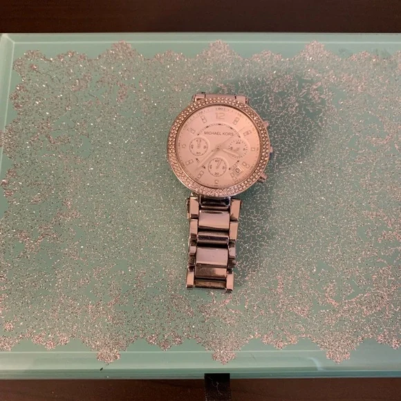 Michael Kors women watch - Picture 12 of 13